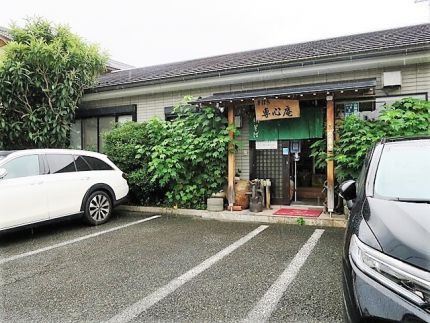 甲府 「専心庵」 繊細な「生粉」に下栗の「あら挽きそば」
