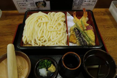 さぬき手打うどん 銭形 @ 天ざるうどん