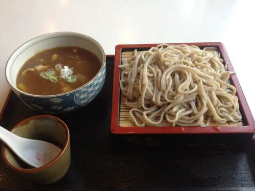 30年以上不動の人気のカレー蕎麦