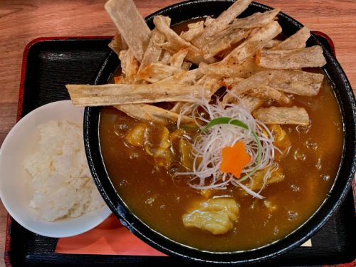 とろっとろに煮込まれた牛すじがゴロゴロ入ったカレーうどん 讃岐麵屋 あうん @ 針中野 210919
