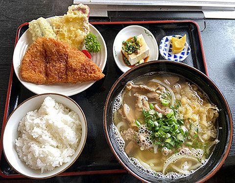 高松市 嘉の家(よしのや)で讃岐うどん(`・ω・´)b