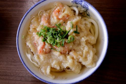 熱々旨々お出汁の天ぷらうどんは剛麺で食べ応えあり! 手打ちうどん 大喜多うどん店 @ 観音寺市池之尻町
