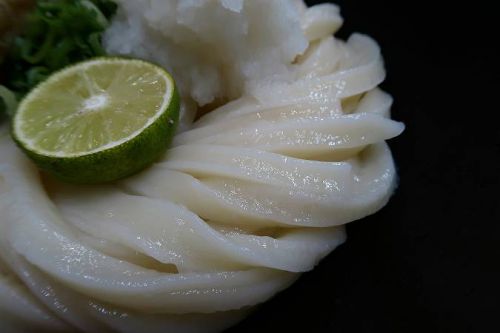 極楽うどん Ahー麺 @ 定番の竹玉ぶっかけうどん
