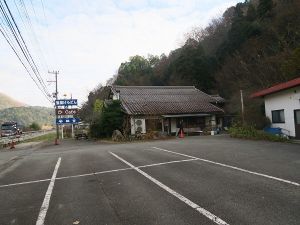 手打うどん・鯖寿司 萬松 @但馬篠山市