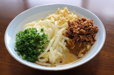朝ごはんに「牛そぼろカレー釜玉うどん」