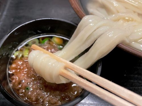 待たずにいただける釜あげうどん 手打十段 うどん バカ一代 @ 高松市多賀町 今年初めての讃岐うどんツアー 一軒目 220122
