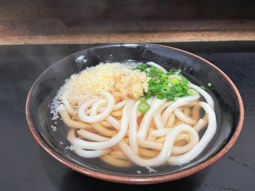 製麺所ならではのセルフスタイルでいただく美味しいうどん 松下製麵所 @ 高松市中野町 今年初めての讃岐うどんツアー 三軒目 220122