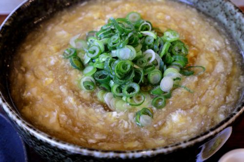 めちゃ旨けいらんうどんは完全手仕事熟成うどん 手打うどん 虹や @ 瀬田 青春18きっぷで麺の旅 京都滋賀編 二軒目 220304