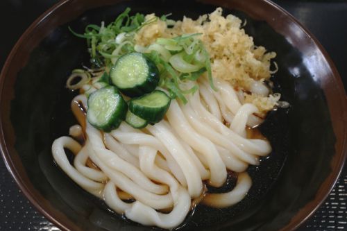 口当たりの良い太麺は適度なコシと弾力があり実に旨し! 讃岐うどん 海侍 其の弐 @ 坂出市加茂町 220416