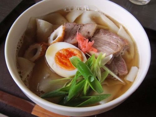「めん処・むく」-70 堺・浜寺 プチ沖縄フェア ソーキうどん♪ 超巾広麺で~ 220603