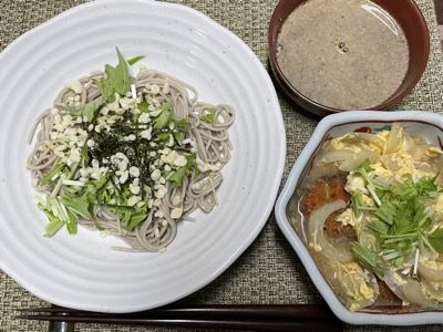 今日の夕食、ぶっかけそば、ささみカツ煮
