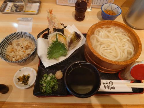 うどん ゆきの@鶴ヶ丘