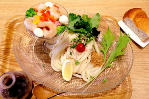 思わずワインが欲しくなるイタリアンなUDON うどんdining KONA×MIZU×SHIO @ 堺筋本町 220708