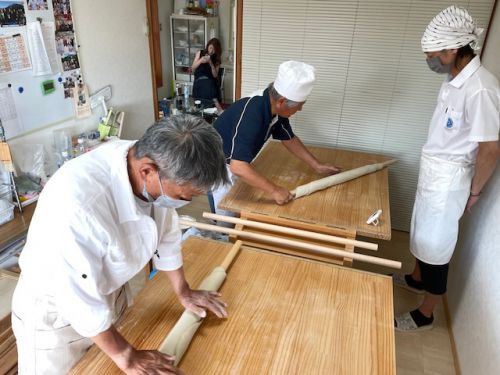 週末はそば打ち練習頑張ってます。