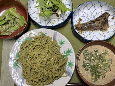 今日の夕食、茶そば、冷奴、鰯の生姜煮、いんげんの胡麻和え