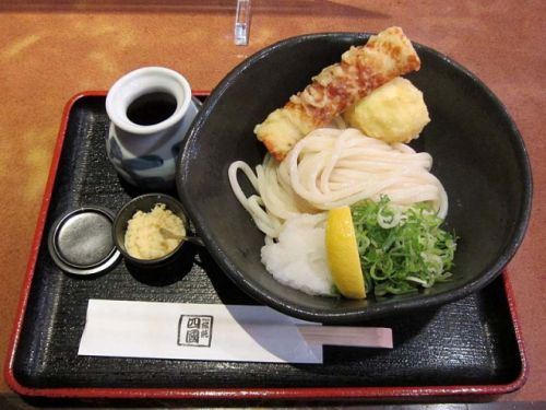 「うどんの四國 パンジョ店」 『鯛ちく玉天ぶっかけうどん』!角ハイボールと☆ 220815