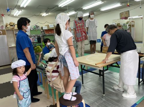 児童ディサービスへ出張そば打ち。