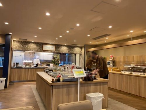 吉本食品 ー 素朴な町の、素朴でやさしいうどん ー